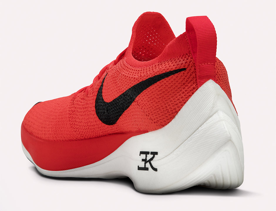 Eliud Kipchoge Nike Zoom Vaporfly Elite 2