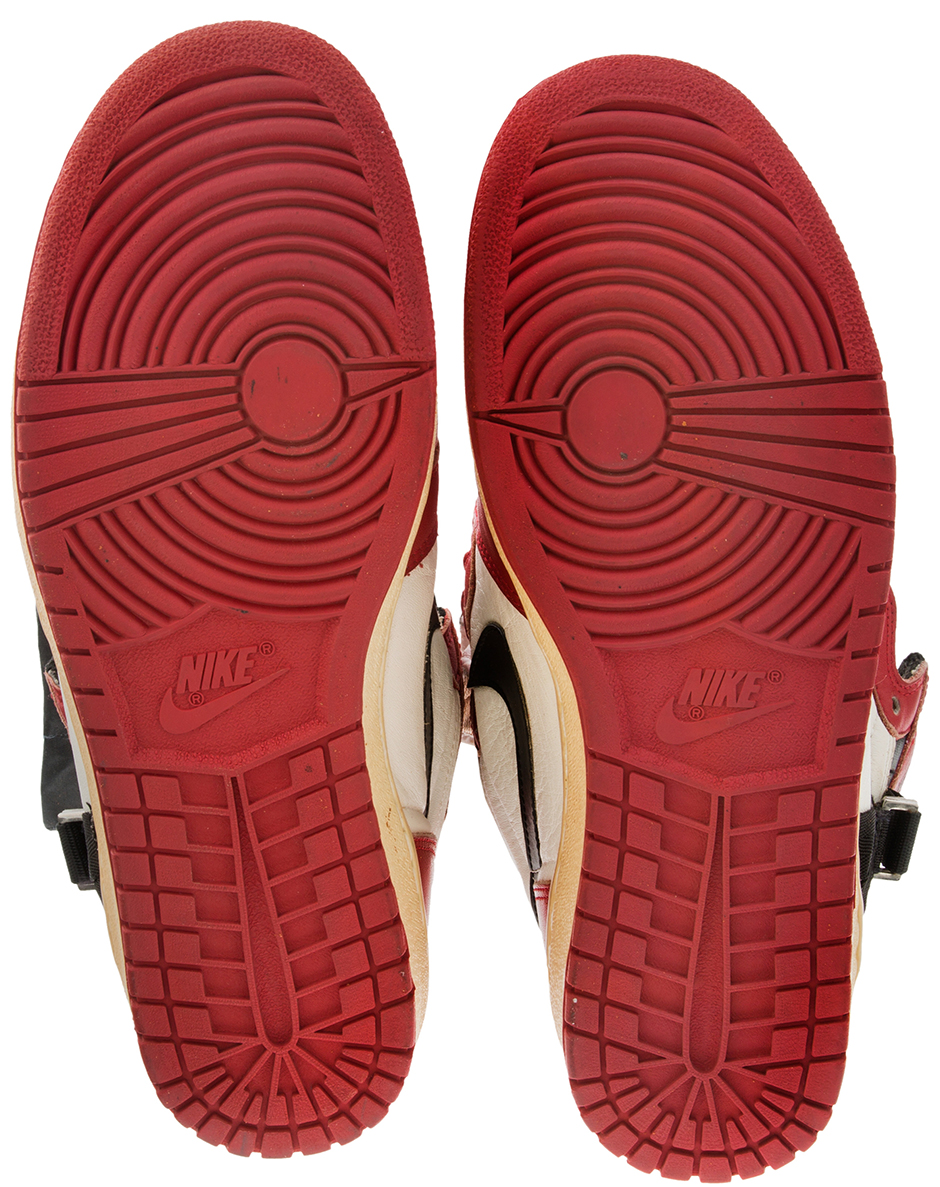 Air Jordan 1 Midified Ankle Pe Auction 4