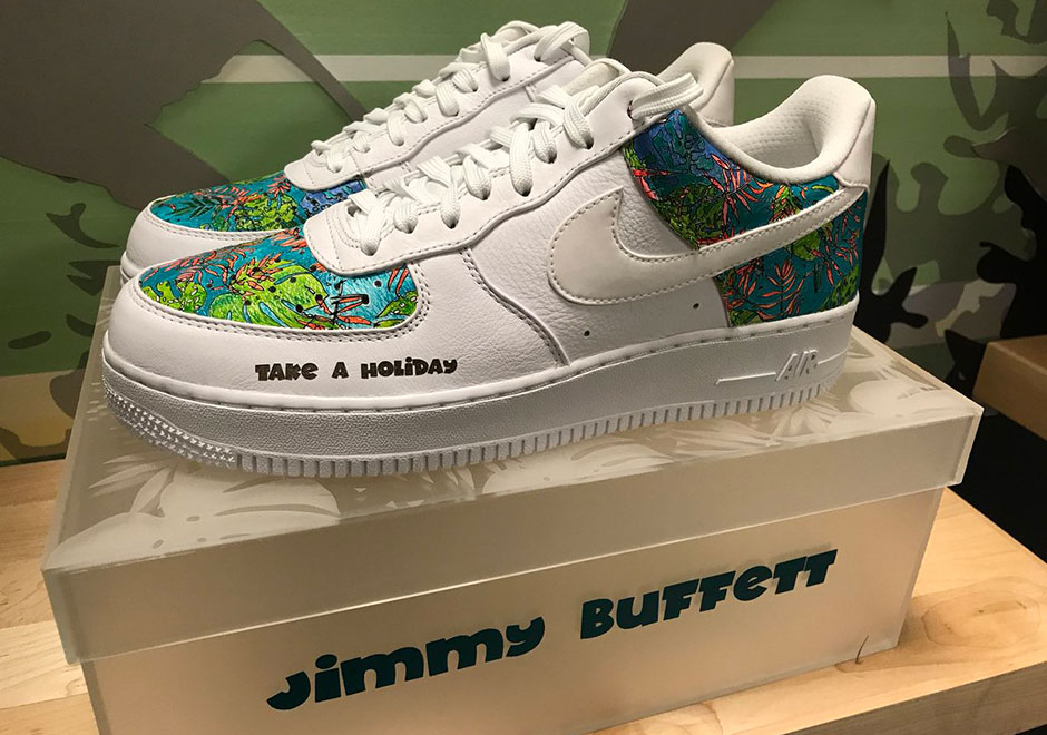 The Oregon Ducks Gave Musician Jimmy Buffett Custom Nike Air Force 1s