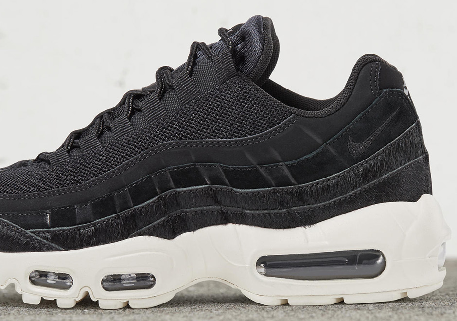 Air Max 95 Embossed Fur Black 2