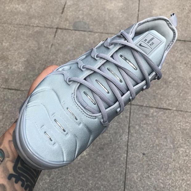 Nike Air Vapomax Plus Grey Silver 3
