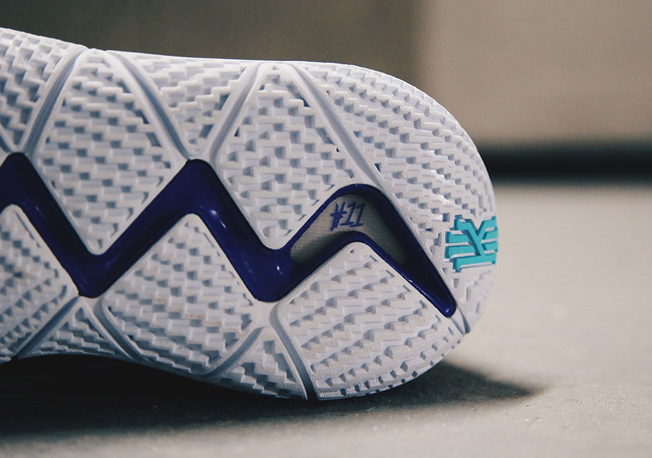Nike Kyrie 4 Details 8