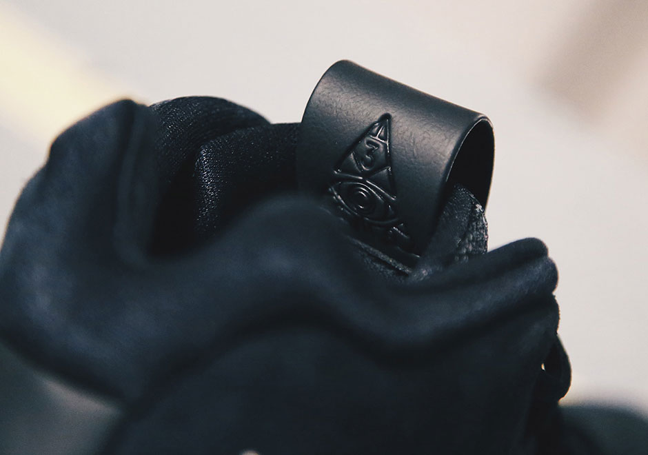 Nike Kyrie 4 Details 9