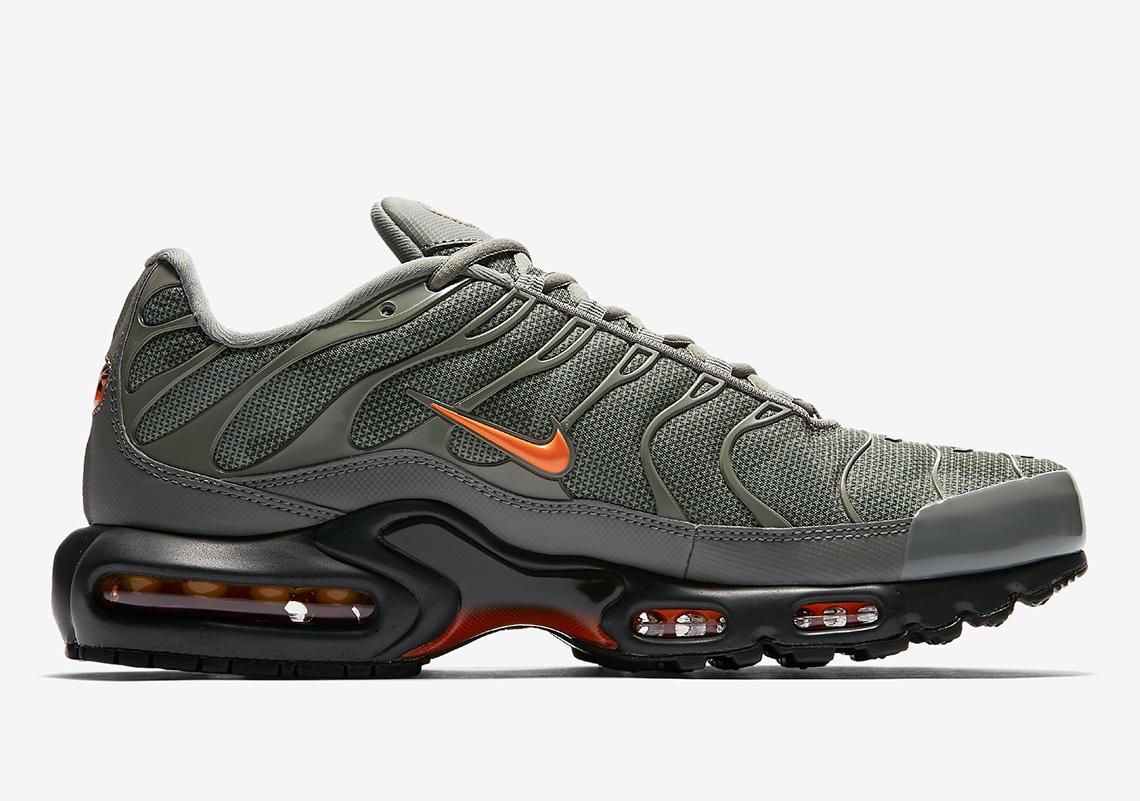 Nike Air Max Plus Aj2013 003 Release Info 4