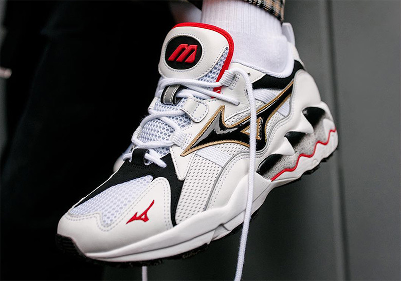 Mizuno Wave Rider Og White Black Red Release Date 2