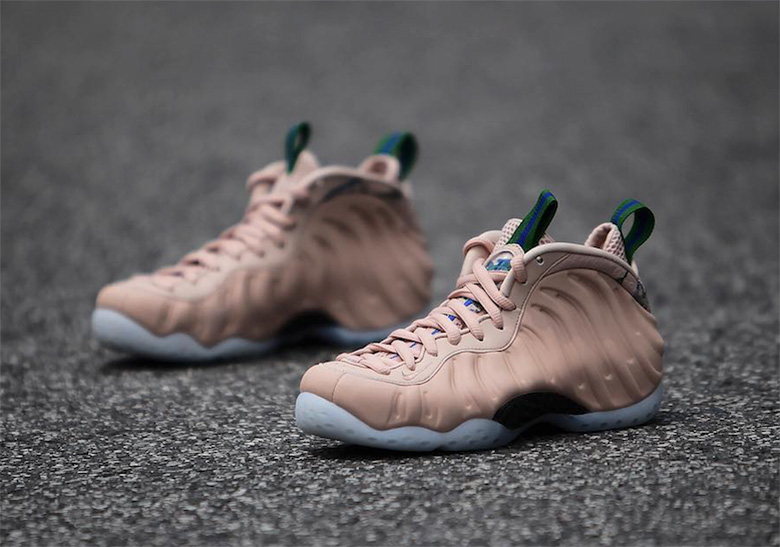 Nike Air Foamposite One Particle Beige Wmns 3