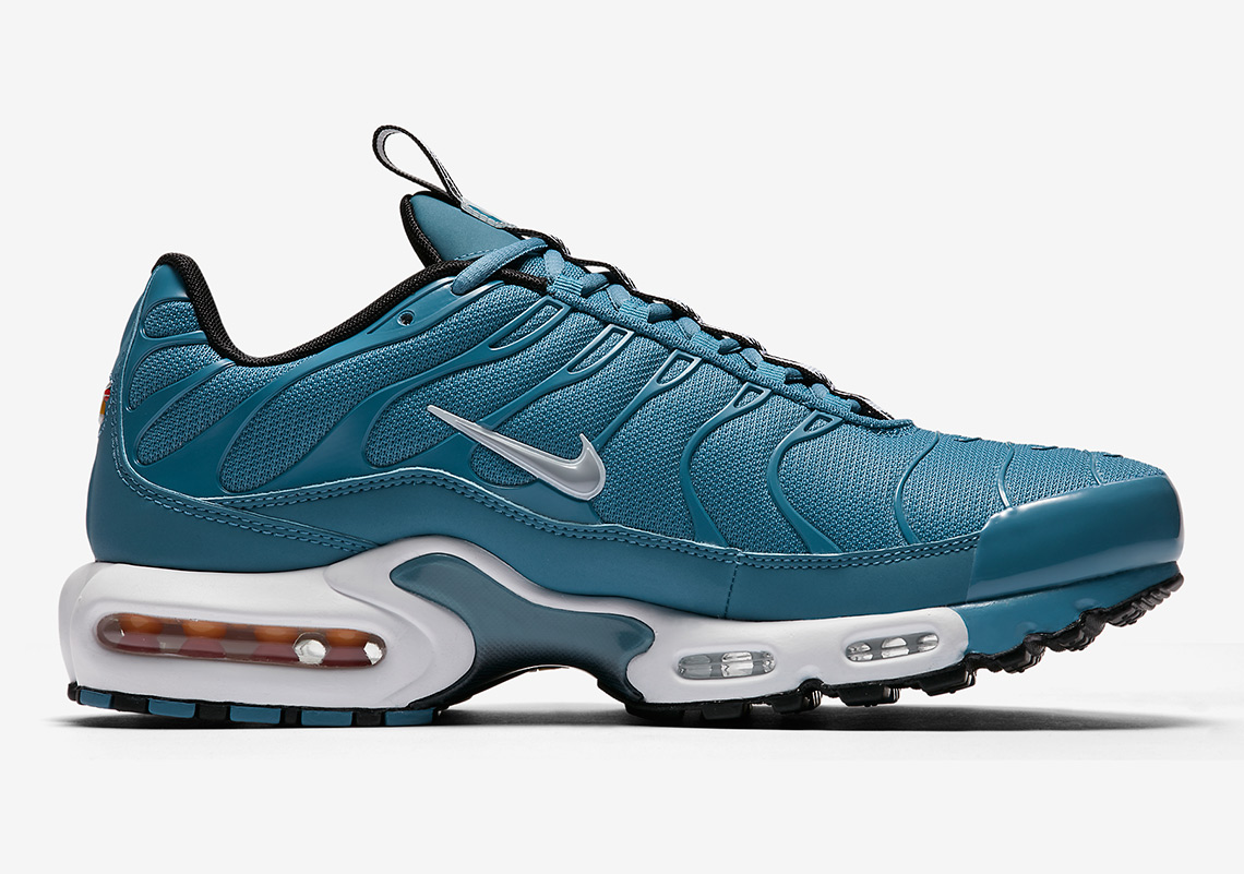 Nike Air Max Plus Pull Tab Aq4128 400 4