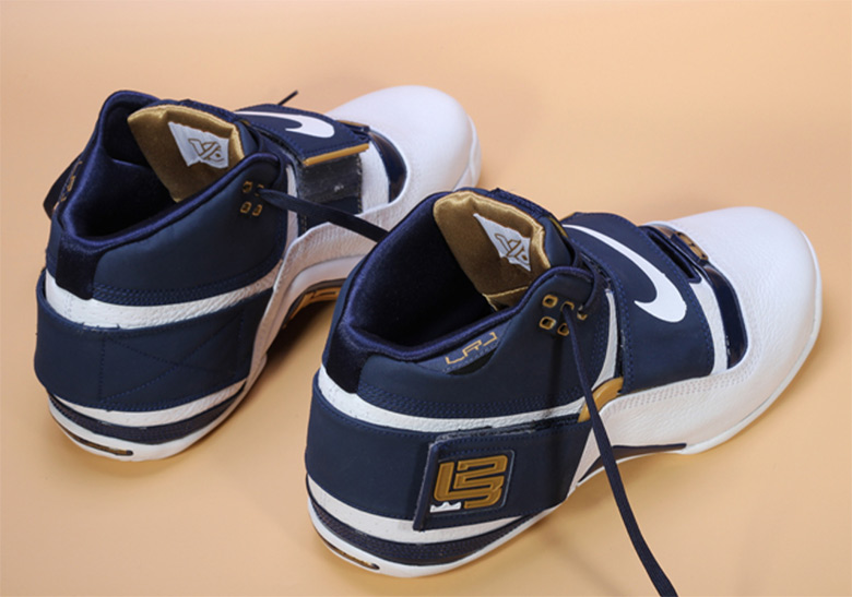 Nike Lebron Soldier 1 Retro Photos 6