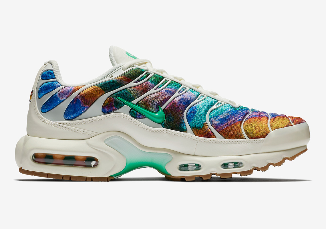 Nike Air Max Plus Print Alternate Galaxy Ar1949 100 3