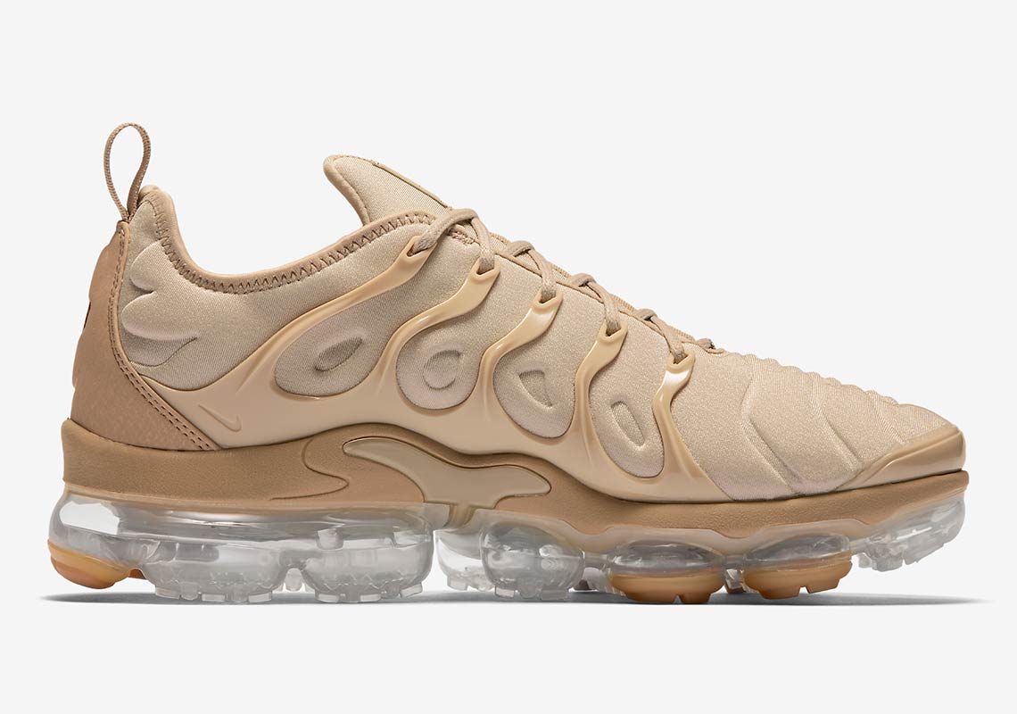 Nike Vapormax Plus Desert At5681 200 3