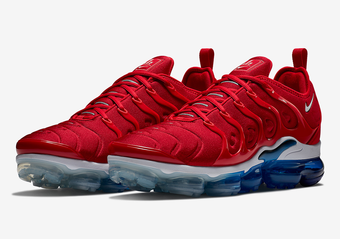 Nike Vapormax Plus "Firecracker" Is Available Now