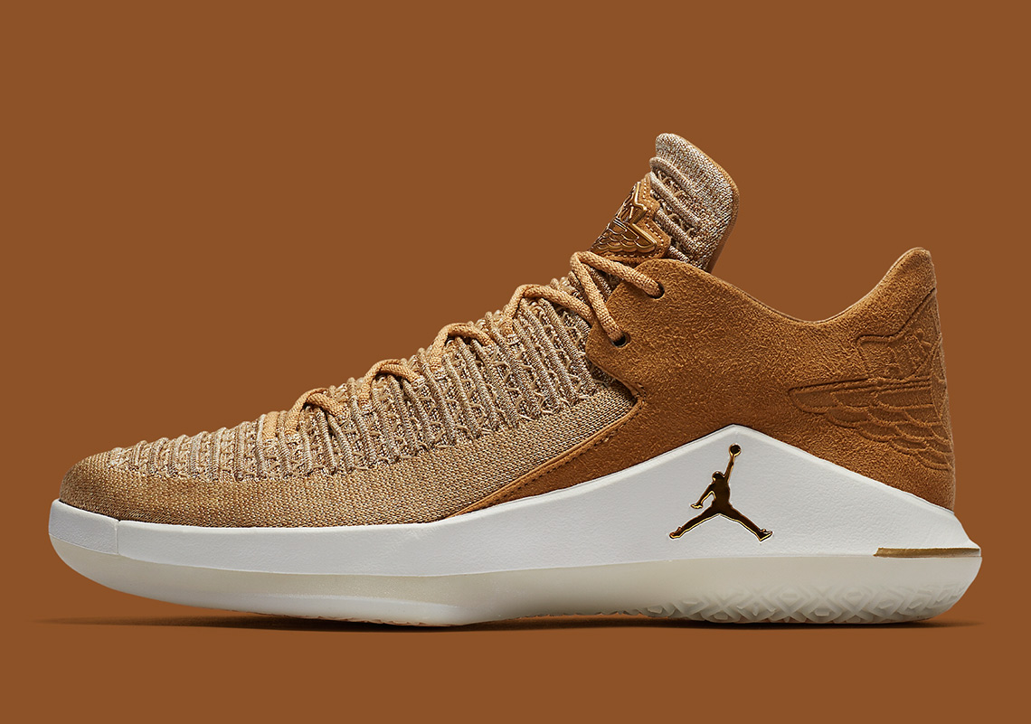 Air Jordan 32 Low Golden Harvest Metallic Gold Aa1256 700 4