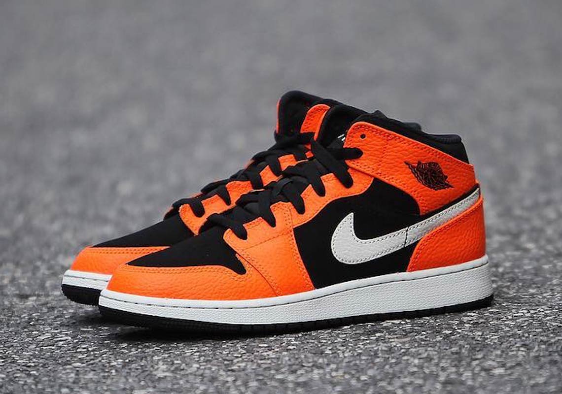 Air Jordan 1 Mid Orange Black 5