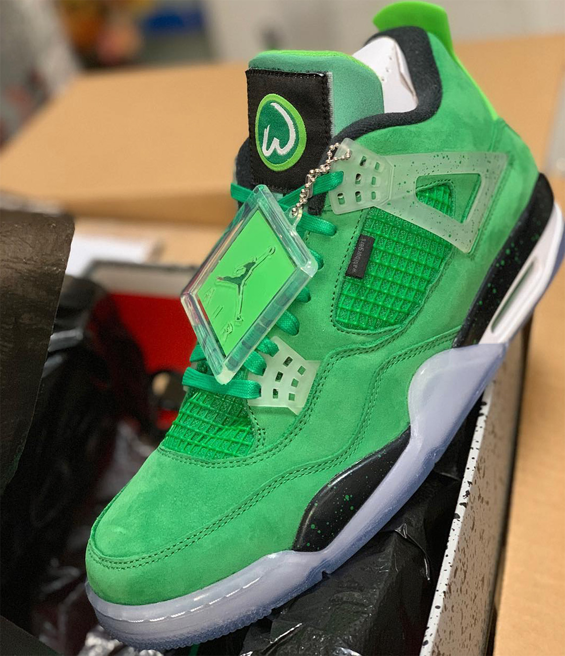 Air Jordan 4 Wahlburgers 2