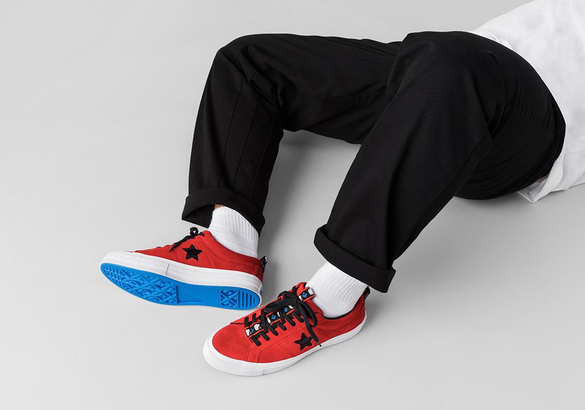 Hello Kitty Converse Holiday 15
