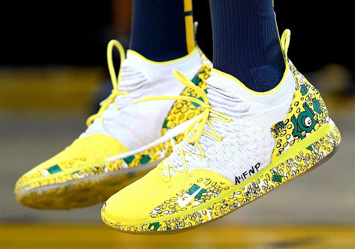 Kevin Durant Wears Nike KD 11 "Scrooge McDuck" PE For Christmas