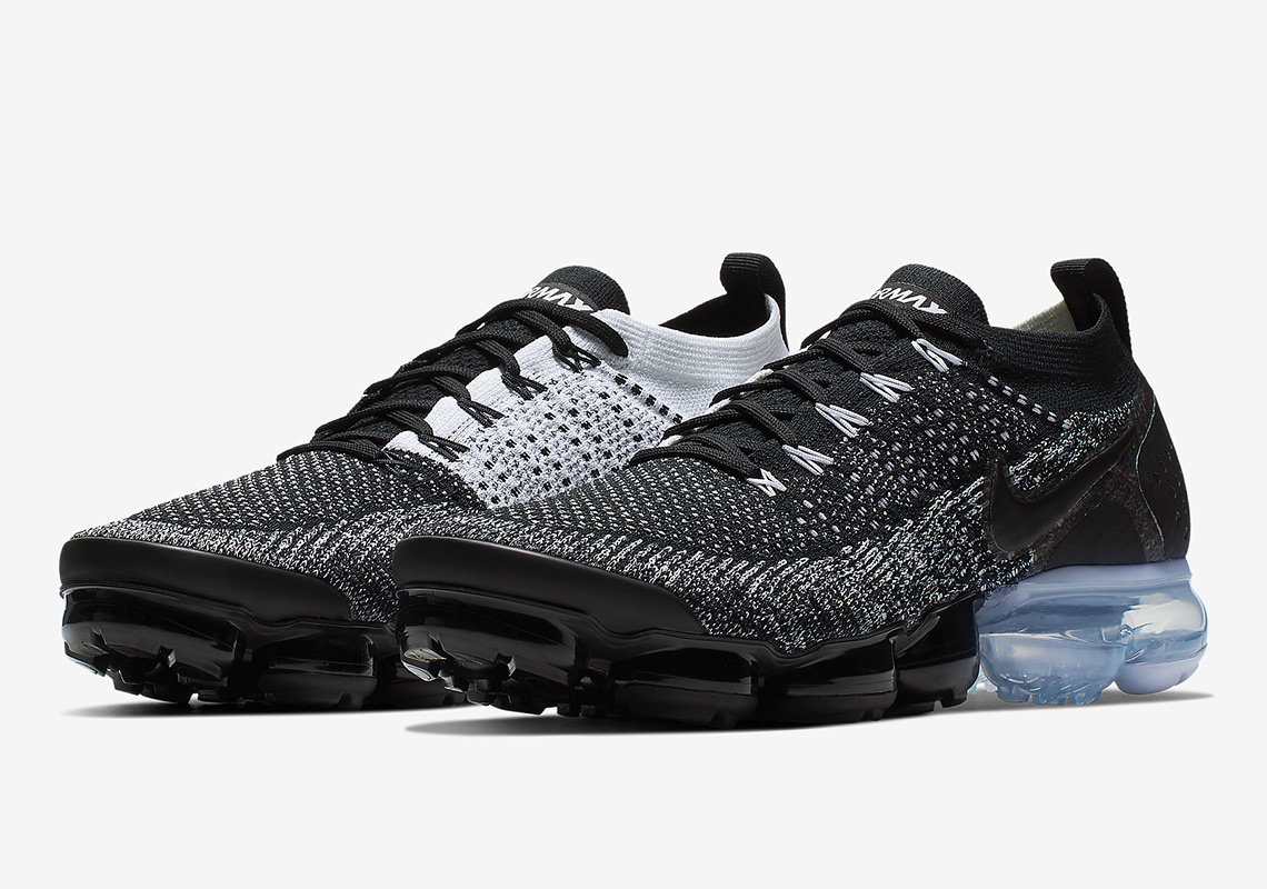 The Nike Vapormax Flyknit 2 Channels The "Orca" Colorway