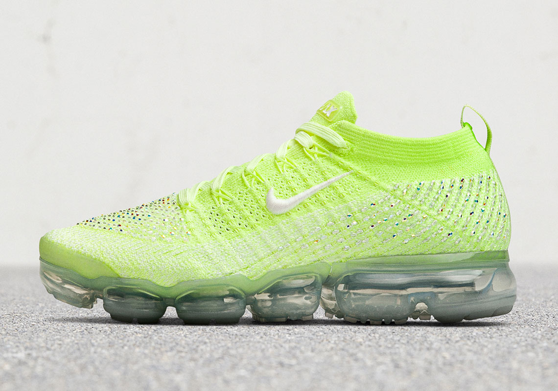 Nike Vapormax Flyknit 2 "Swarovski" For Women Drops This Month