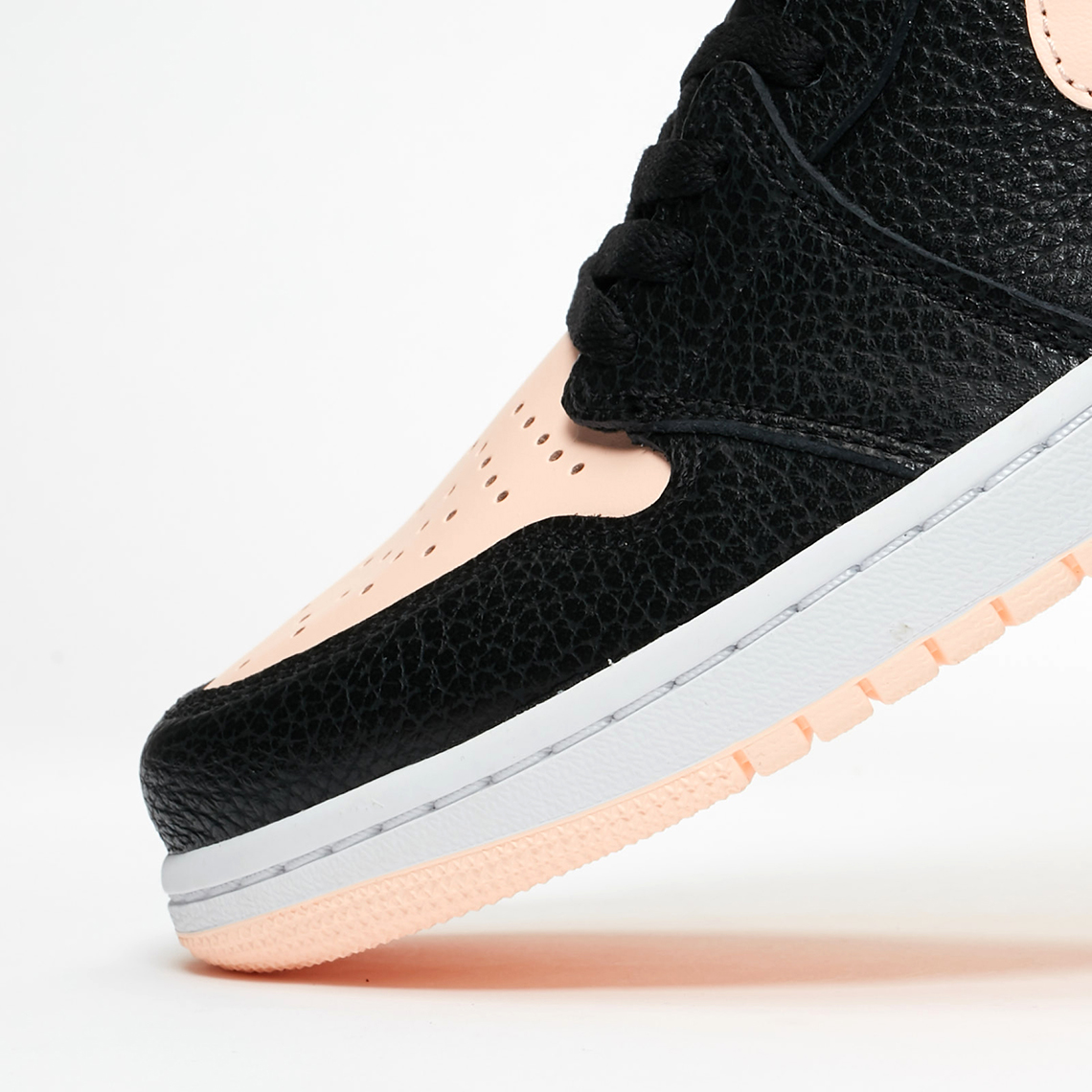 Air Jordan 1 Crimson Tint 555088 081 Release Reminder 2