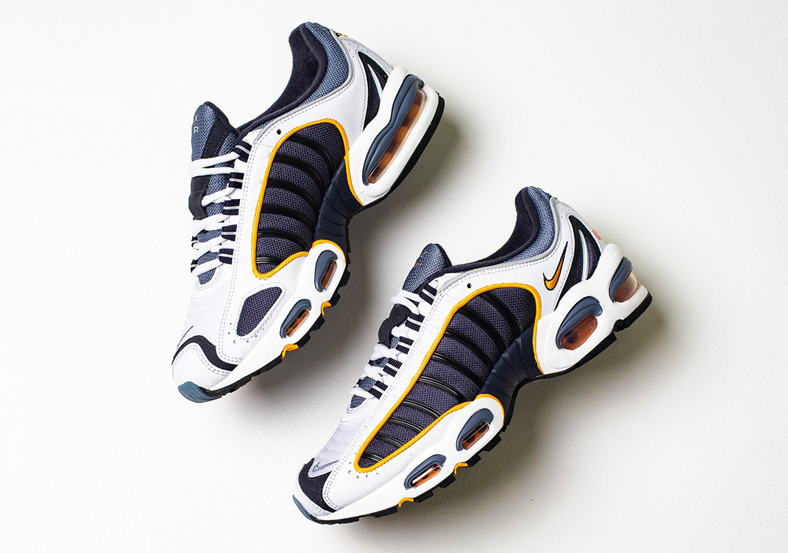 Nike Tailwind Iv Aq2567 001 Navy Gold 2
