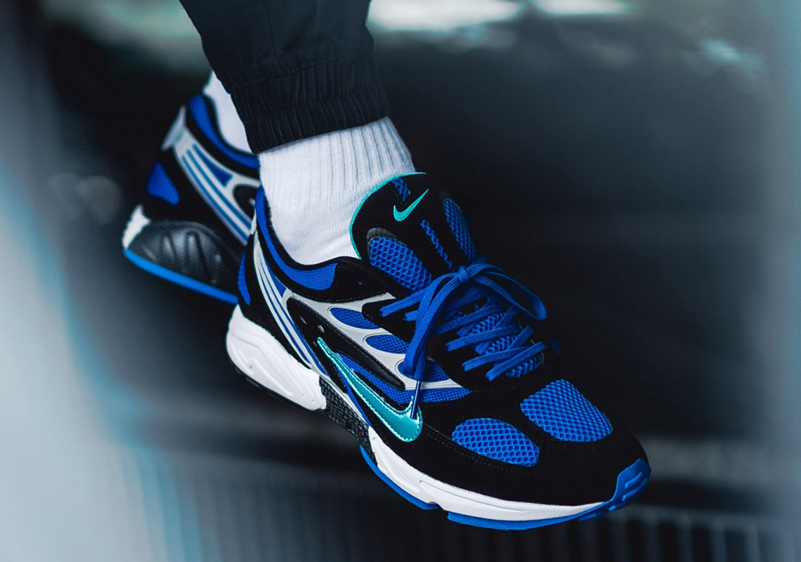 Nike Air Ghost Racer At5410 001 3