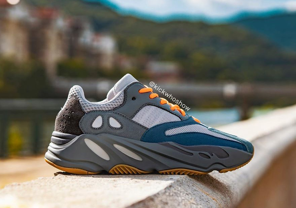 Adidas Yeezy Boost 700 Magnet 3