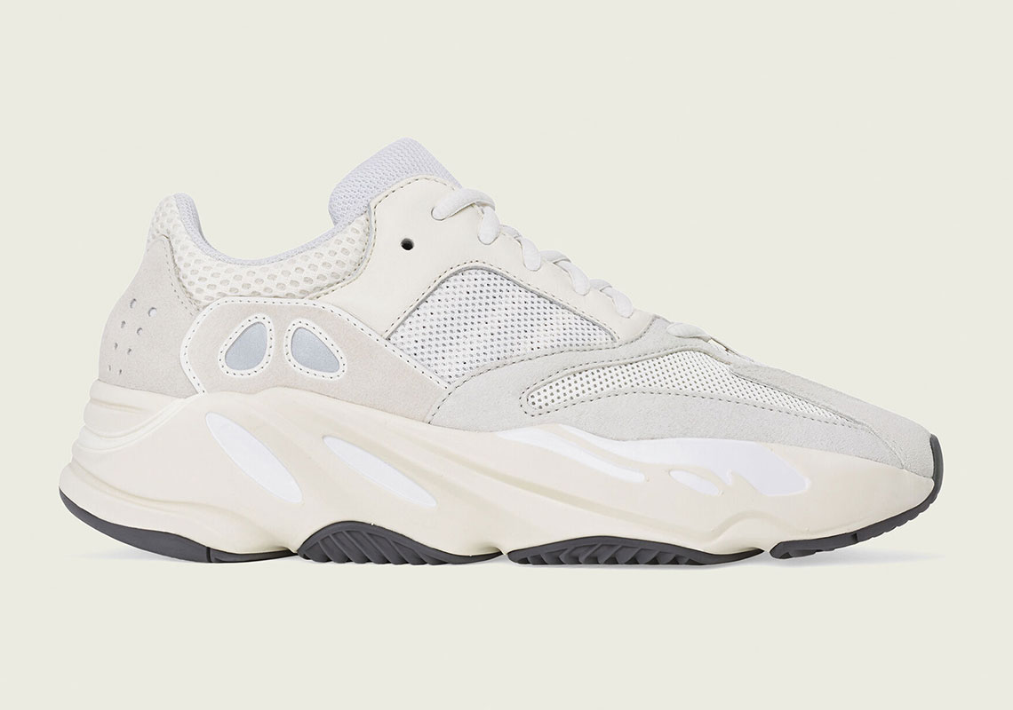 Yeezy Deadstock Analog