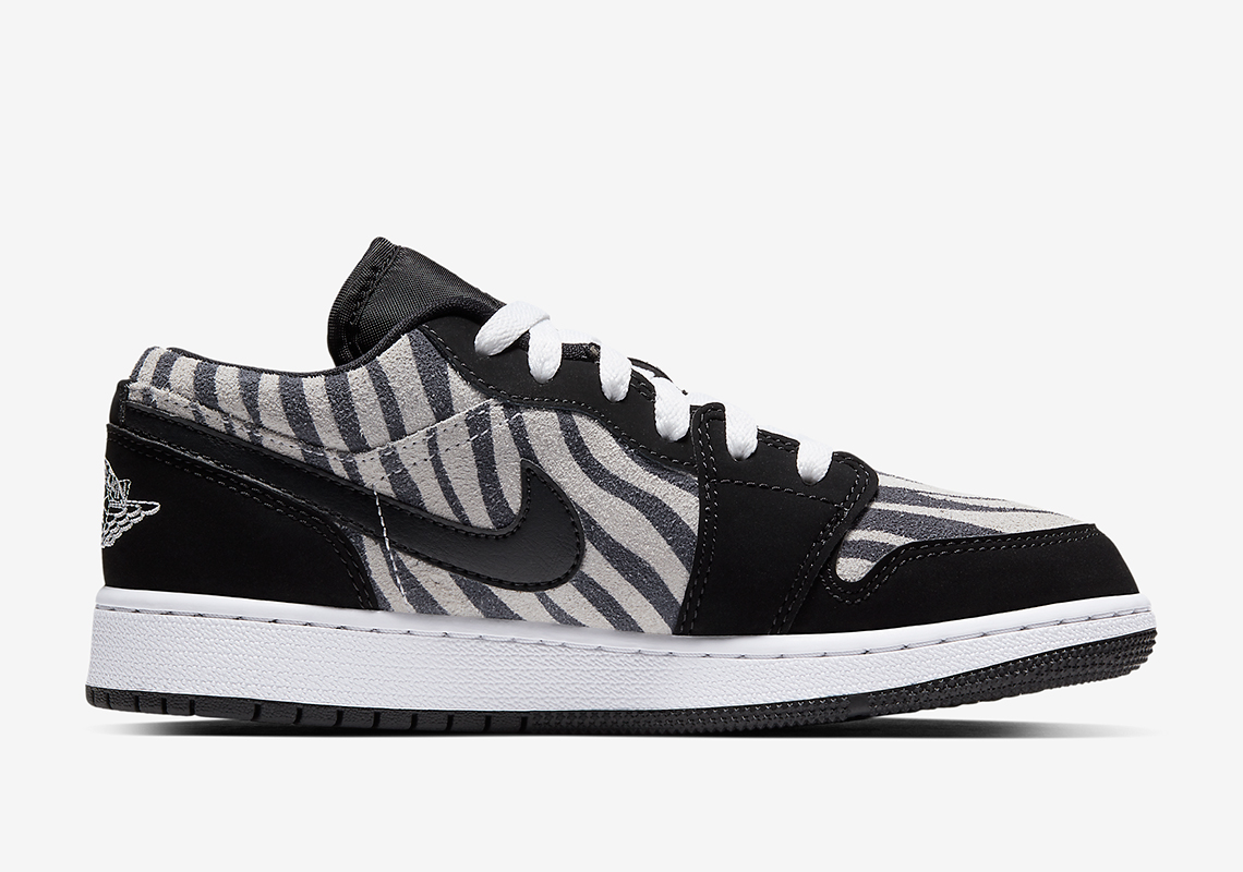 Air Jordan 1 Gs Zebra 553560 057 3