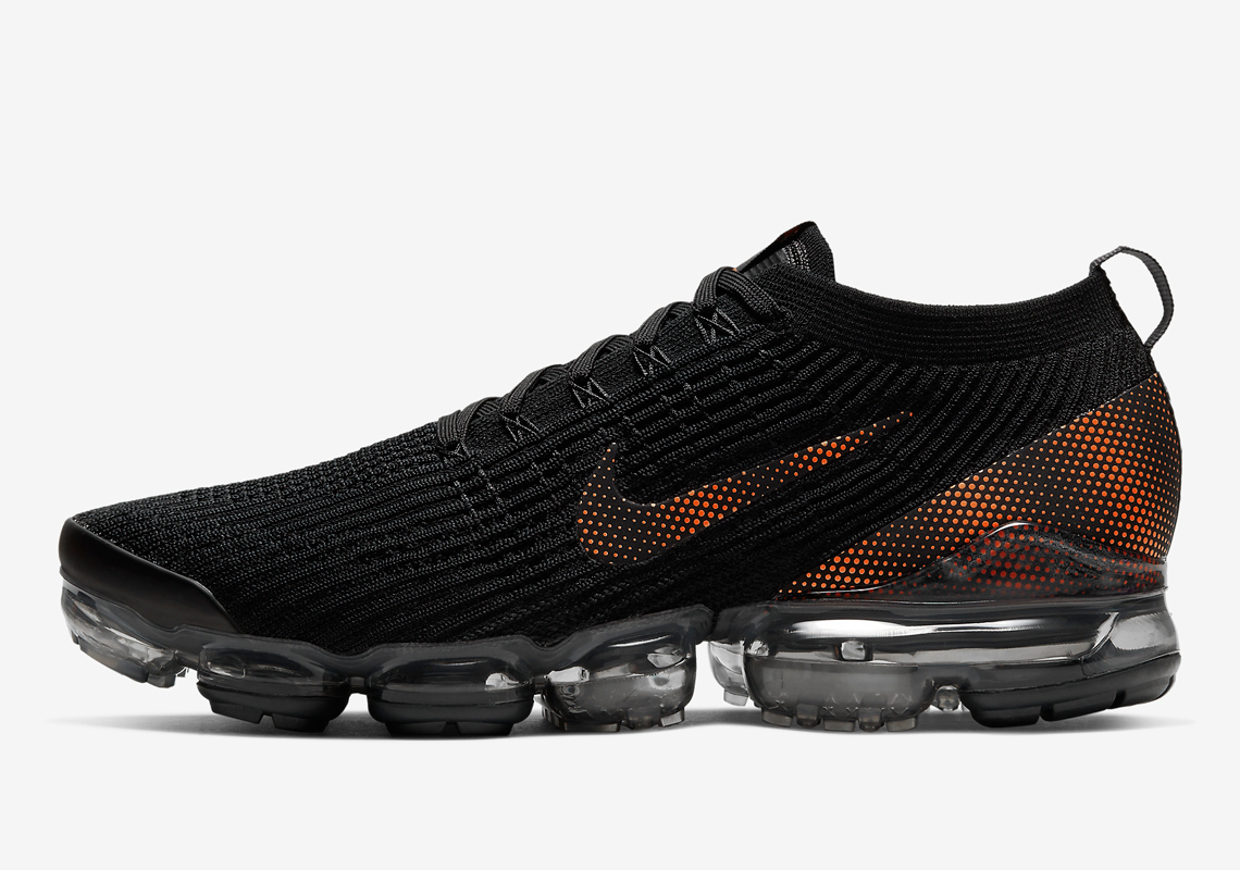 Dot Patterns Appear On The Nike Vapormax Flyknit 3