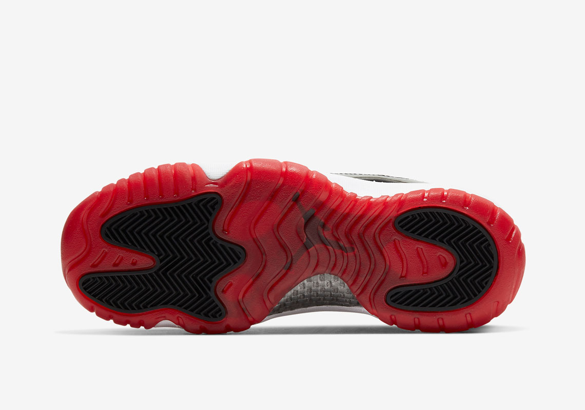 Air Jordan 11 Low Concord Bred 528896 160 2