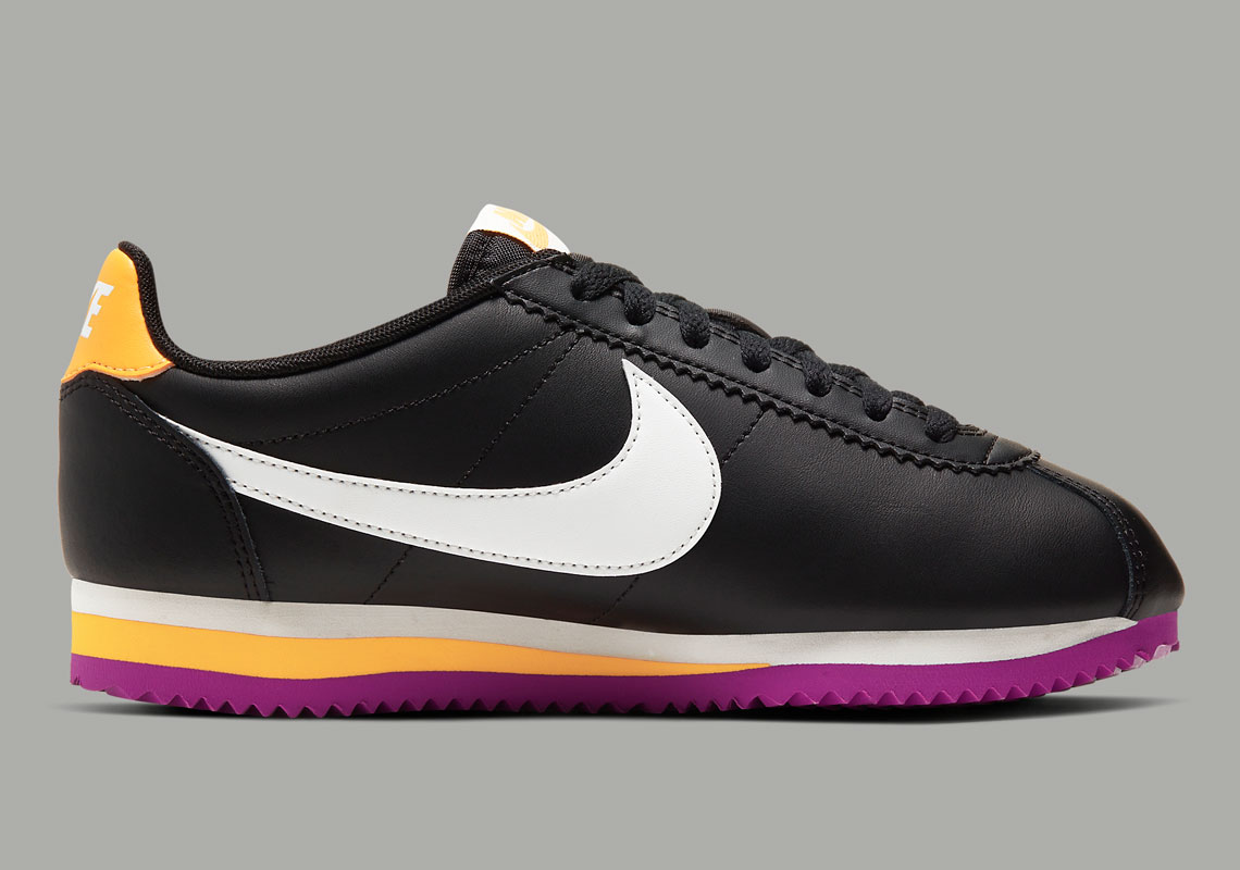 Nike Cortez W 807471 022 5