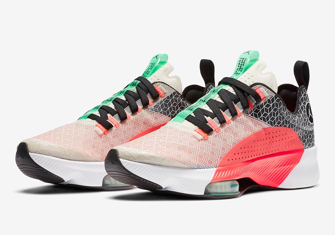 The Jordan Air Zoom Renegade Appears In Crimson And Spruce Aura