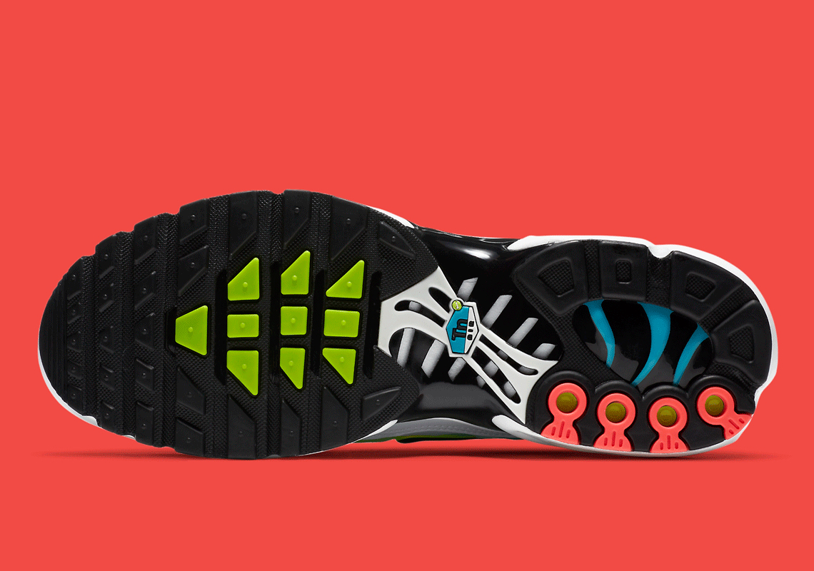 Nike Air Max Plus Worldwide Pack Ck7291 100 1