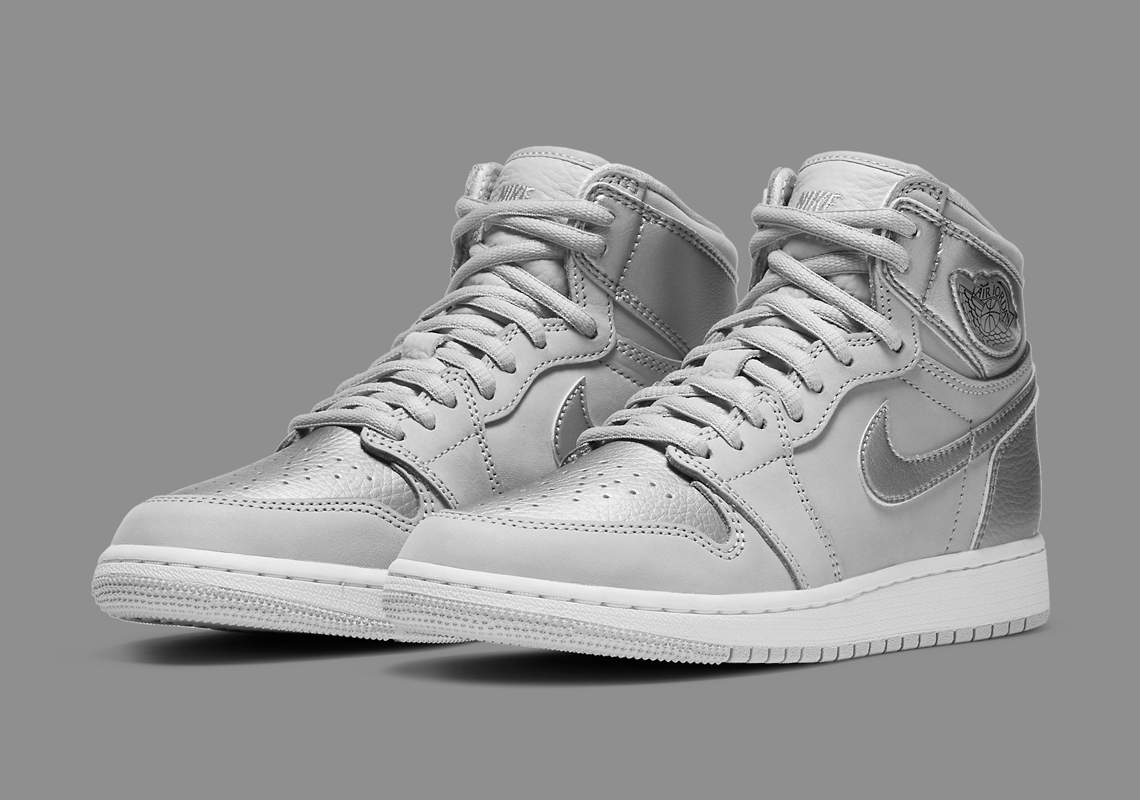 The Air Jordan 1 Retro High OG “Tokyo” Is Releasing In Grade School Sizes