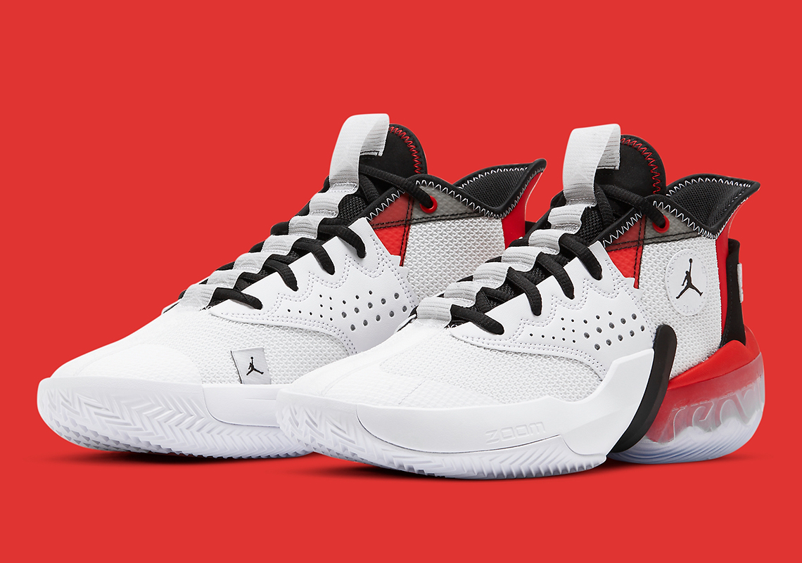 The Jordan React Elevation Gets A Classic Home Bulls Look