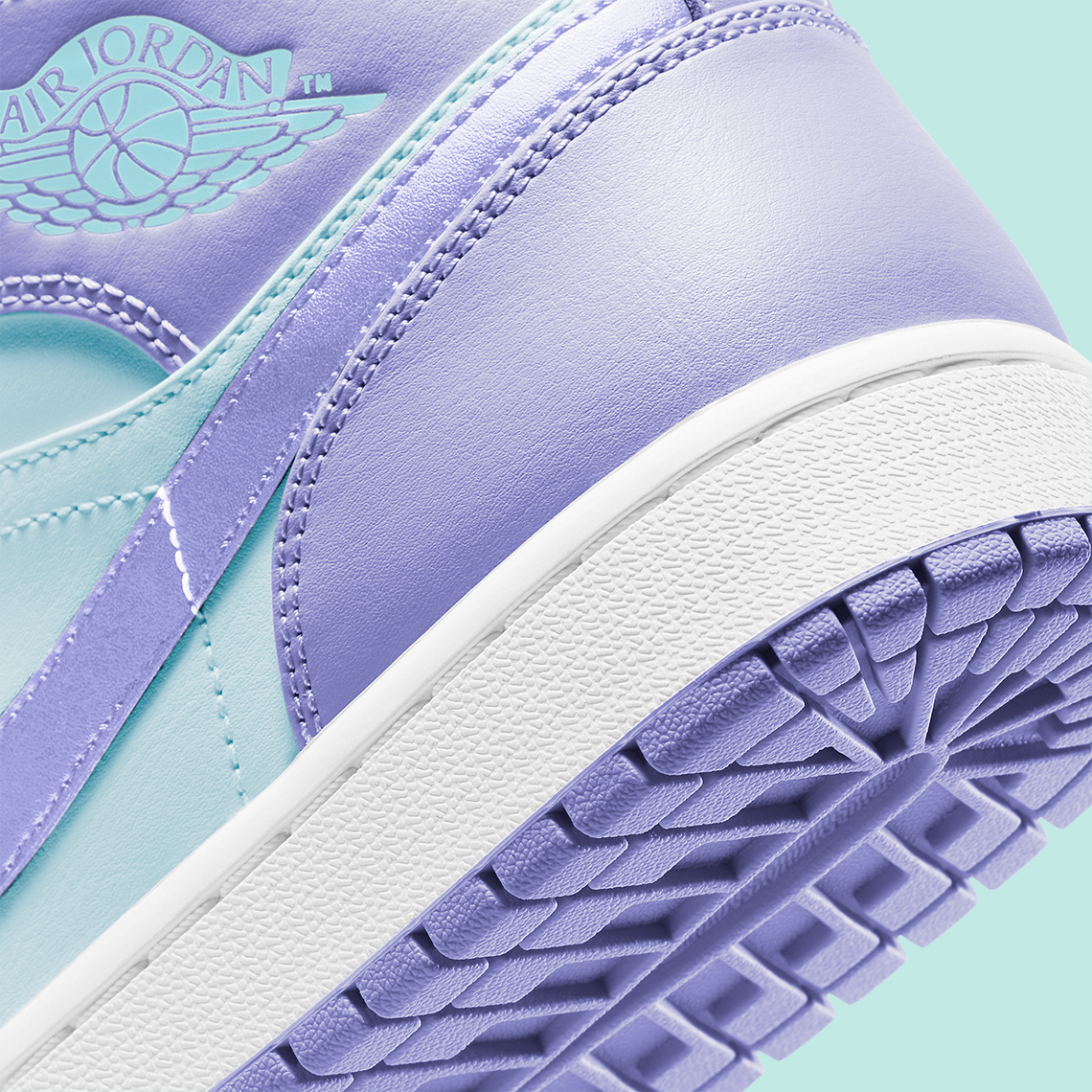 Air Jordan 1 Mid 554724 500 4
