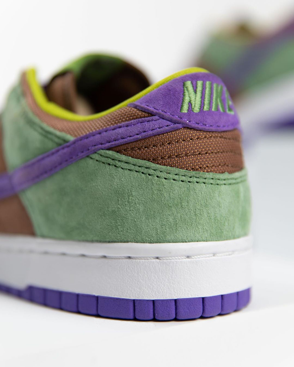 Nike Dunk Low Veneer Da1469 200 3