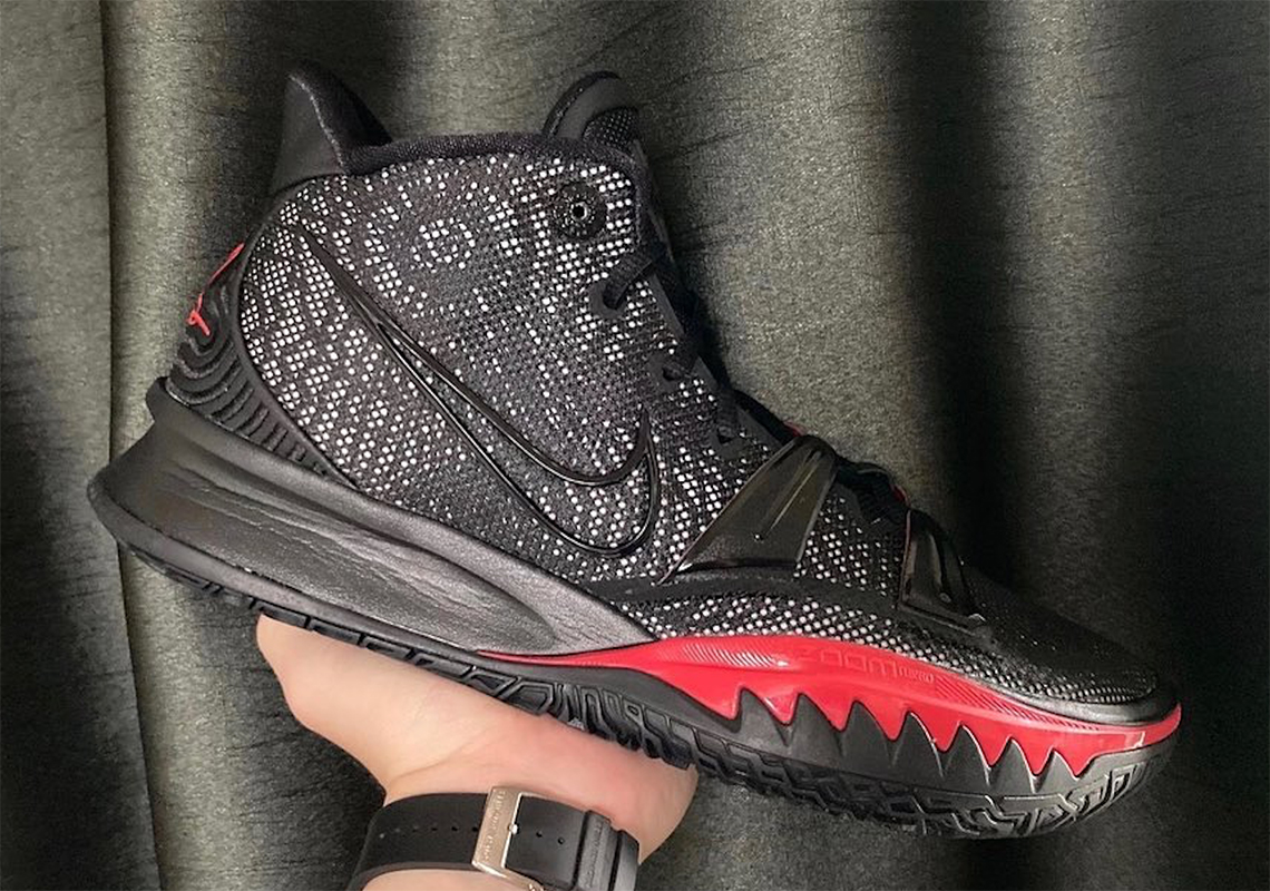 First Look At The Nike Kyrie 7