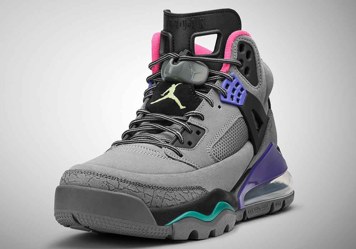 Jordan Spizike 270 Boot Ct1014 002 Holiday 1