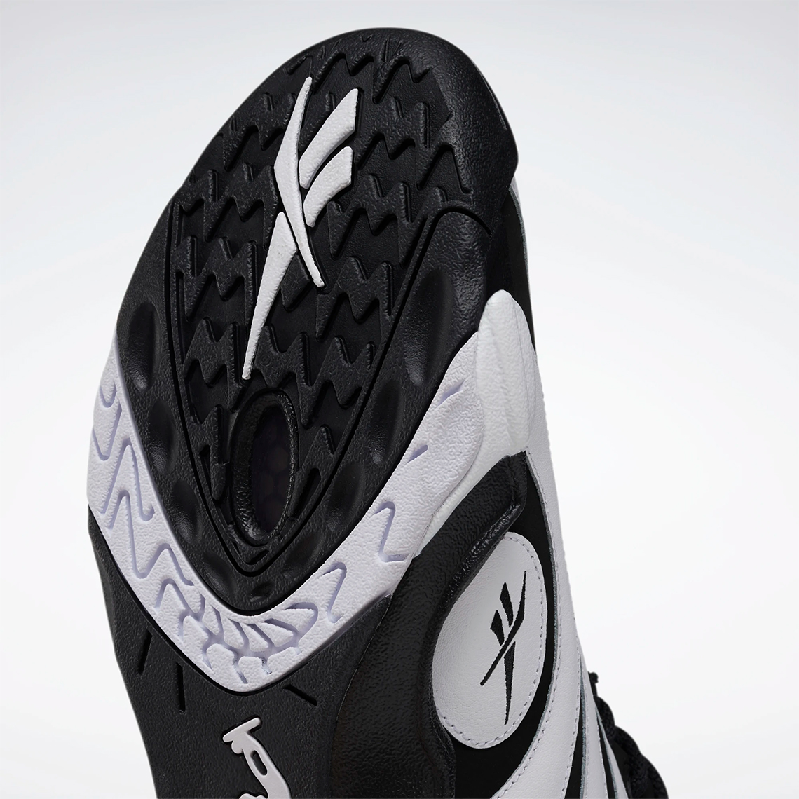 Reebok Shaqnosis Black White Fv9284 1