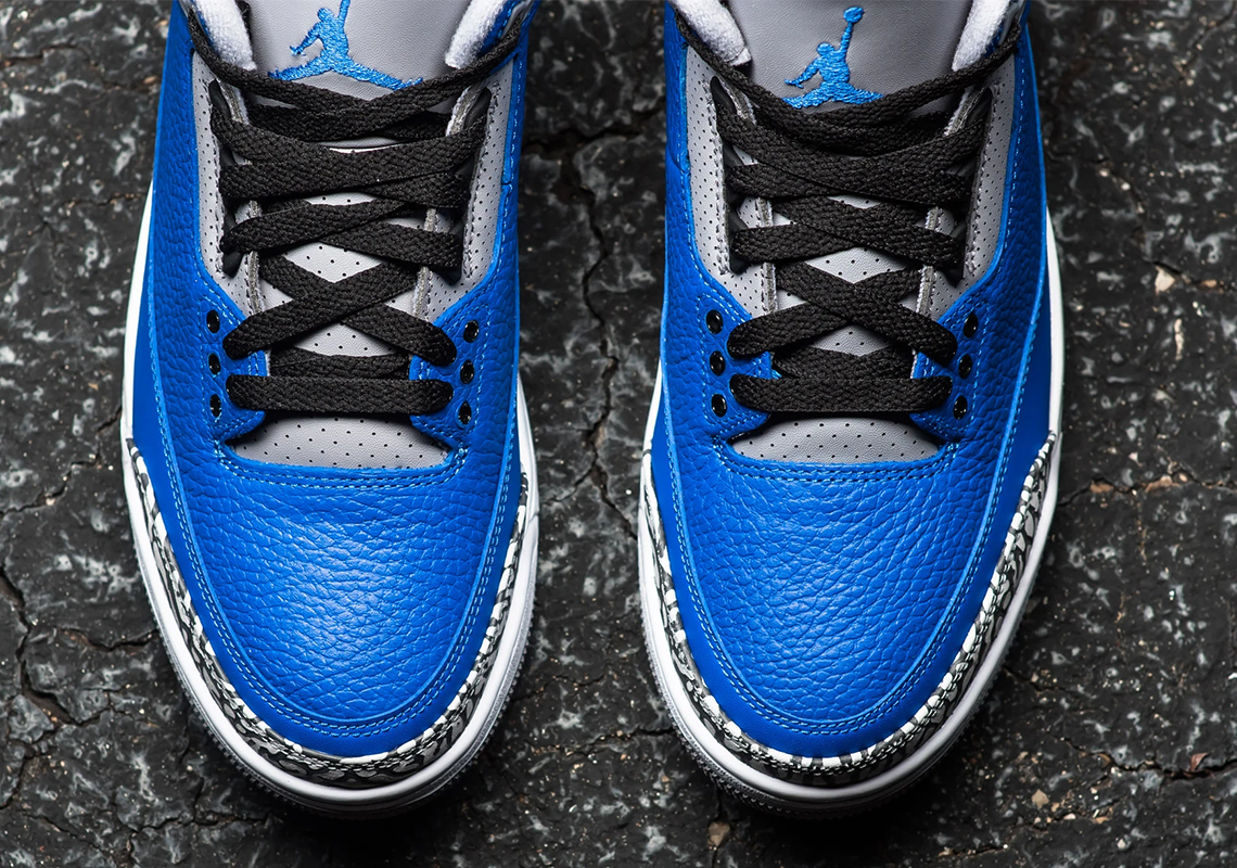 Air Jordan 3 Royal Ct8532 400 3