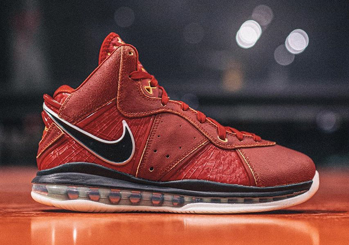 Nike Unleashes The First Ever LeBron 8 Retro As Part Of China-Exclusive “Beijing Pack”