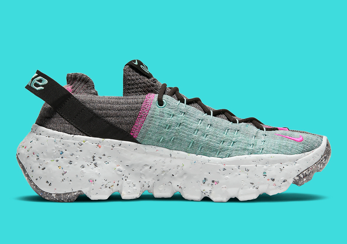 Nike Space Hippie 04 Smoke Grey Black Pink Blast 1