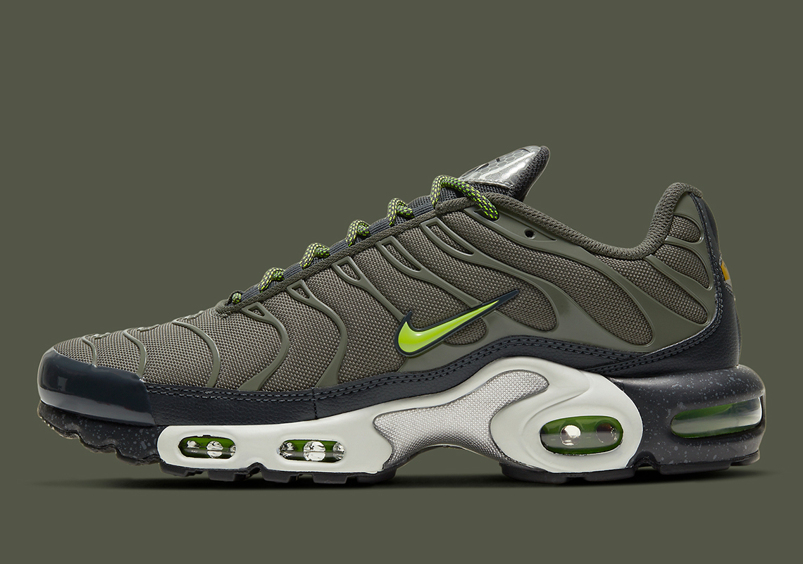 Nike Air Max Plus Db4609 300 Release Info 6