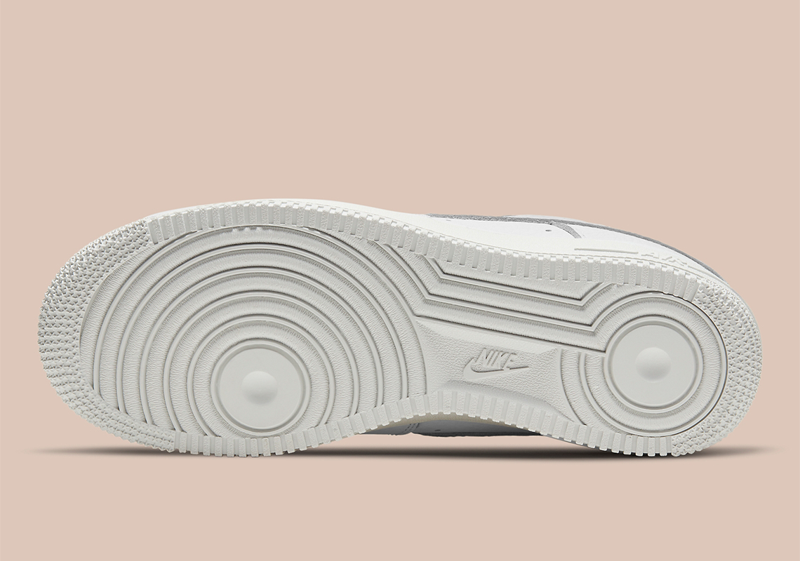 Nike Air Force 1 Low Womens Dc1162 100 1