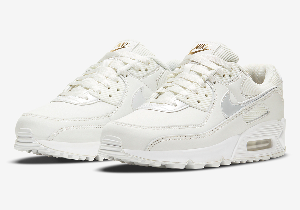 Chain Swinging On This New Women's Air Max 90