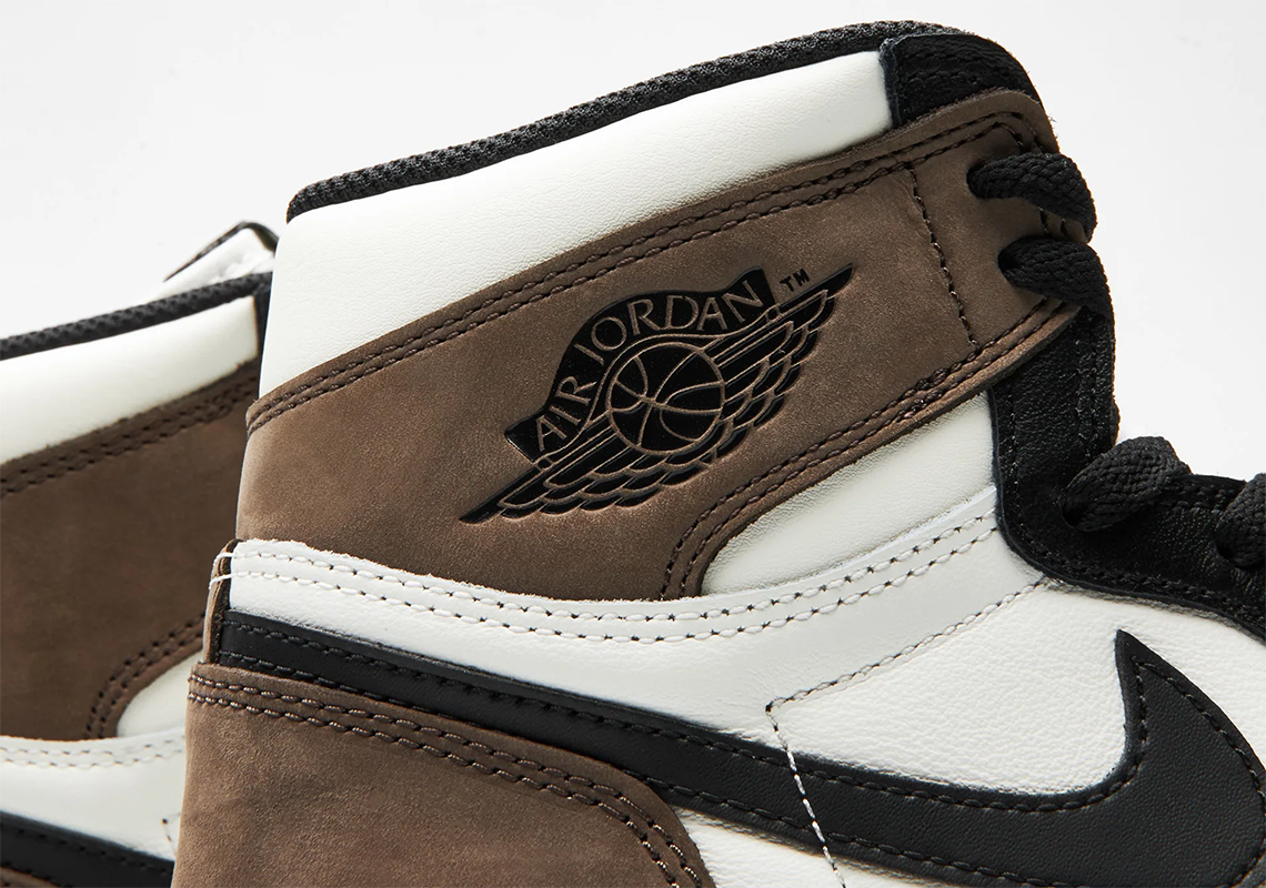 Air Jordan 1 Dark Mocha 555088 105 5