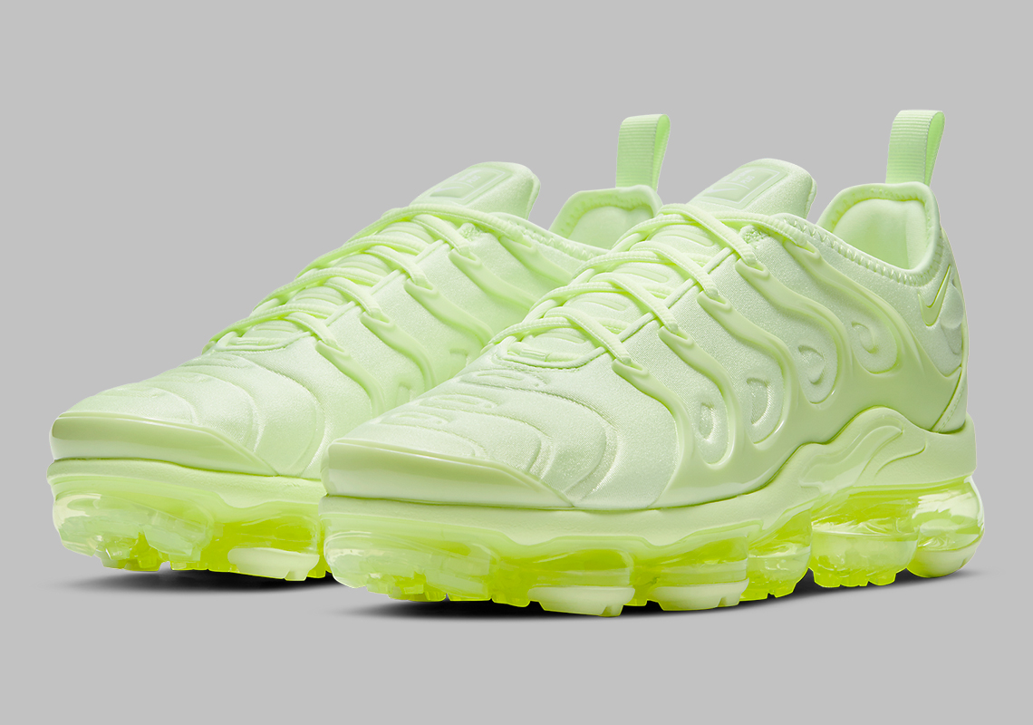 The Nike Vapormax Plus Adopts A Complete "Barely Volt" Look