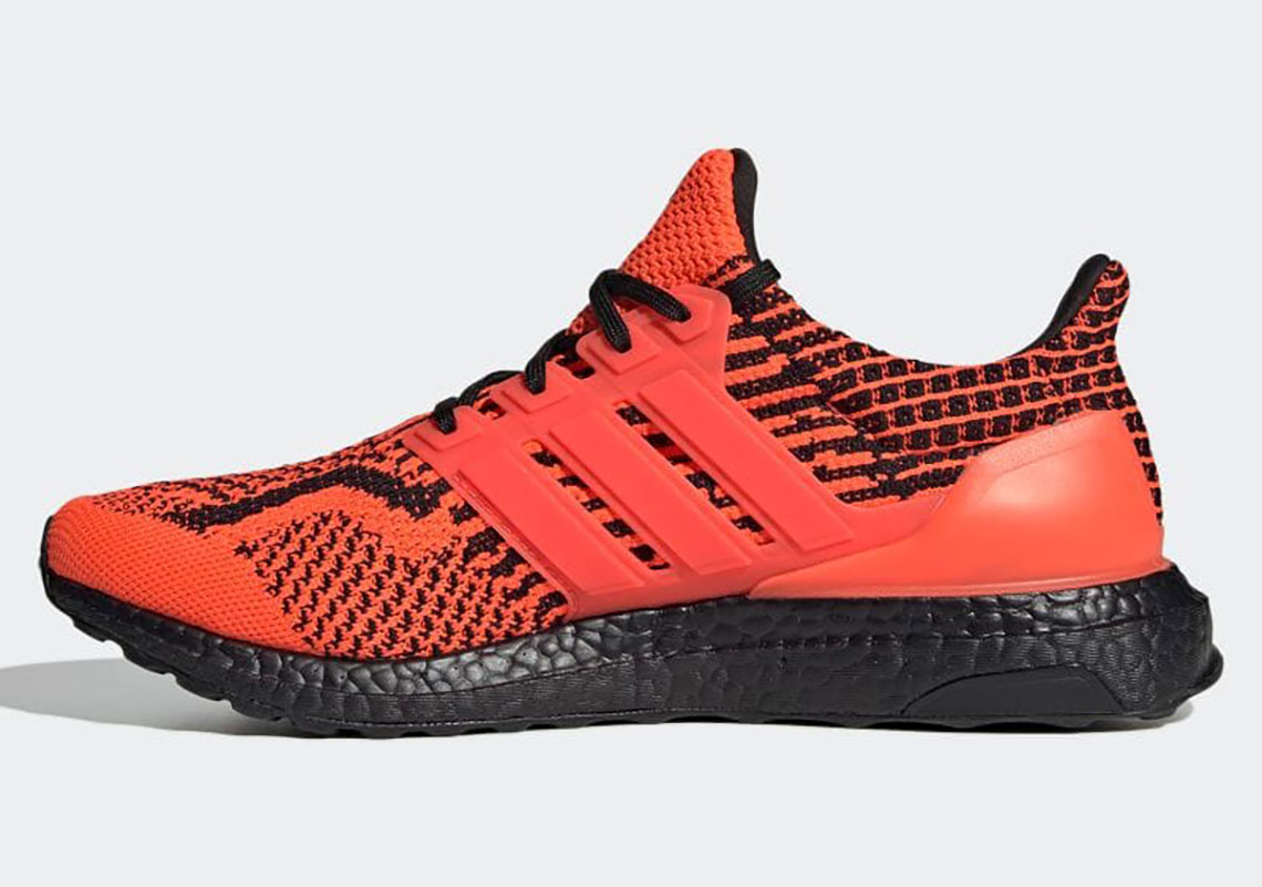 Adidas Ultraboost 5 Solar Red Solar Red Core Black G54961 5