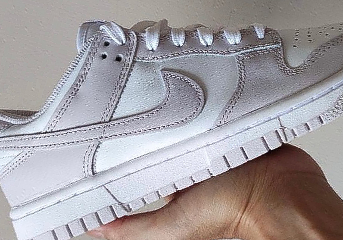 Nike Expands Women’s Dunk Offerings With Light Mauve